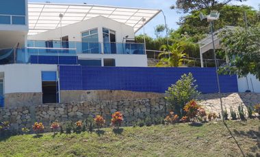 HERMOSA CASA FINCA LA MESA
