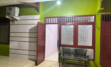 Rumah 1,5 Lantai GKB Manyar Gresik