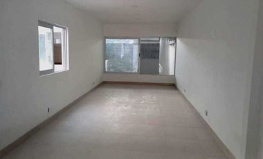 Excelente bodega totalmente remodelada en zona Santa Tere