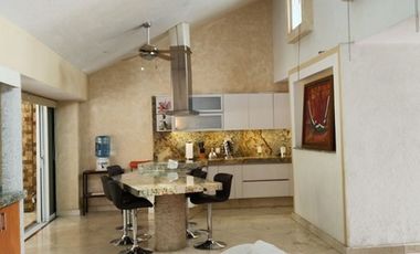 Hermosa casa en venta en condominio privado - Fracc. Colinas de Santa Fe, Xochitepec Mor.
