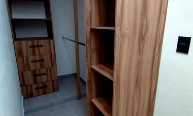 Casa sola con alberca en fracc. Granjas Mérida de Temixco