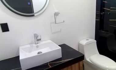 Casa sola con alberca en fracc. Granjas Mérida de Temixco