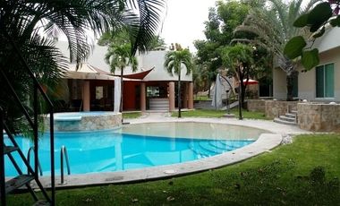 Bonita casa en venta - Fraccionamiento Club de Golf Santa Fe, Xochitepec, Morelos