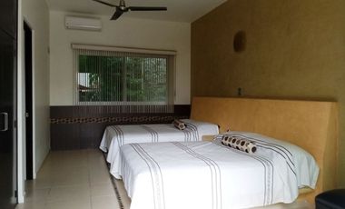 Bonita casa en venta - Fraccionamiento Club de Golf Santa Fe, Xochitepec, Morelos