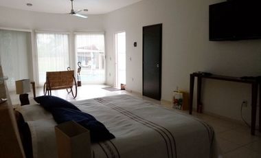 Bonita casa en venta - Fraccionamiento Club de Golf Santa Fe, Xochitepec, Morelos