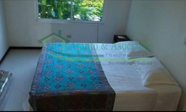VENDEMOS HERMOSA CASA CON PISCINA PRIVADA