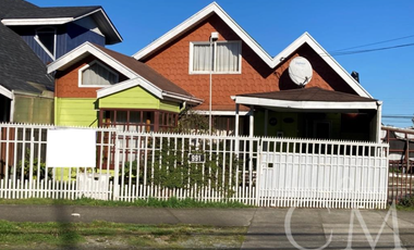 SE vende casa en Avenida Ramon Munita