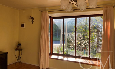 SE vende casa en Avenida Ramon Munita