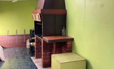 SE vende casa en Avenida Ramon Munita