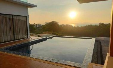 Majestic seaview 3 bedrooms luxury penthouse with private pool for rent in Nongthale, Krabi