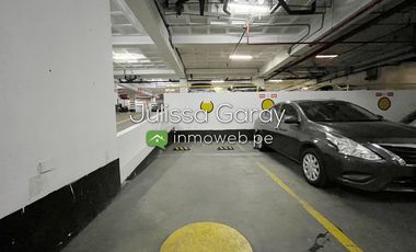 Alquiler de (2) estacionamientos en Edificio de Prima AFP en Centro Financiero – San Isidro