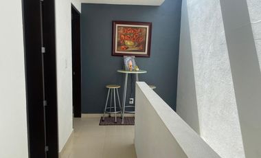 HERMOSA CASA EN EL MIRADOR FRENTE DE ZONA DE COMERCIO, HEB, COLEGIOS, ETC