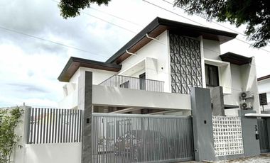 FOUR BEDROOMS HOUSE AND LOT FOR RENT IN AGELES CITY PAMPANGA