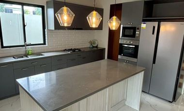 FOUR BEDROOMS HOUSE AND LOT FOR RENT IN AGELES CITY PAMPANGA