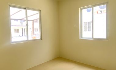 For Sale House and Lot 4-Bedroom With 2 Carport In Solana Casa Real Pampanga