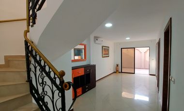 Alquilo casa en Ciudad Celeste 3 habitaciones bonitos acabados