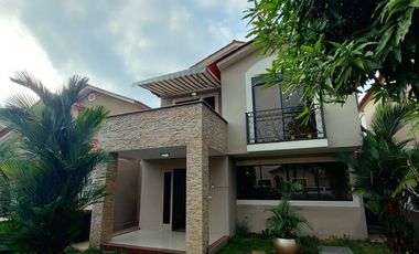 Alquilo casa en Ciudad Celeste 3 habitaciones bonitos acabados