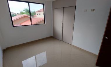 Alquilo casa en Ciudad Celeste 3 habitaciones bonitos acabados