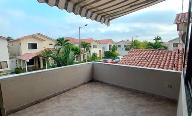 Alquilo casa en Ciudad Celeste 3 habitaciones bonitos acabados