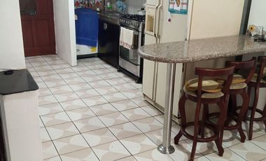 VENTA CASA RENTERA CON NEGOCIO SUR OESTE GUAYAQUIL