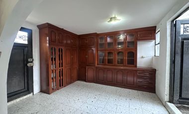 CASA EN RENTA - JARDINES DE IRAPUATO. IRAPUATO, GTO