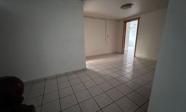 CASA EN RENTA - JARDINES DE IRAPUATO. IRAPUATO, GTO