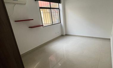 Alquilo Departamento en Ceibos Av. del Bombero, 1er Piso