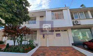 COD. 10158 SE ARRIENDA CASA ANTIGUO CAMPESTRE - BUCARAMANGA