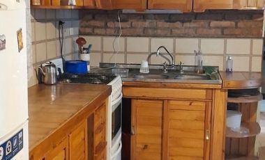 Atención   Desarrolladores / Inversores - Familias. VENTA  Casa con gran potencial.