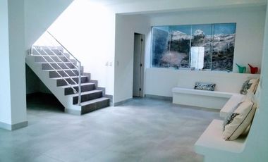 CASA DE PLAYA en ALQUILER / VENTA en PUCUSANA