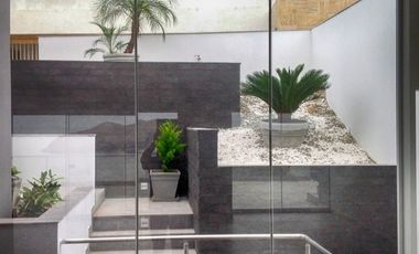 CASA DE PLAYA en ALQUILER / VENTA en PUCUSANA