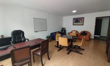ARRIENDO OFICINA carrera 8 con 19