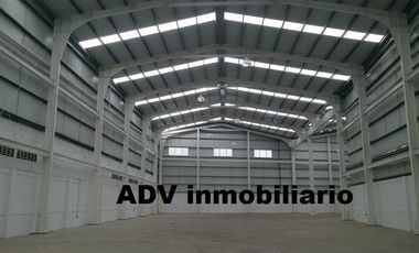 Bodega Doble Altura, impecable, sobre avenida Ejercito Mexicano, Veracruz