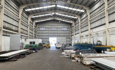 Bodega Doble Altura, impecable, sobre avenida Ejercito Mexicano, Veracruz
