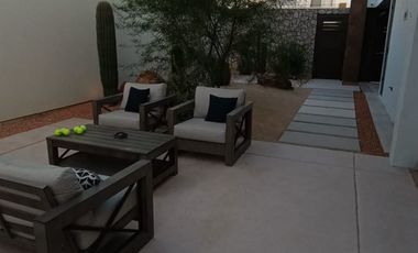 Vendo Casa en Fraccionamiento Rivello Modelo Catania con terreno excedente en Hermosillo Sonora