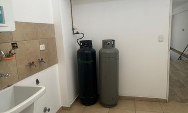 VENDO DUPLEX SAN BORJA POR PENTAGONITO