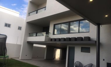 CASA EN VENTA RESIDENCIAL MISION CAÑADA LEON GUANAJUATO