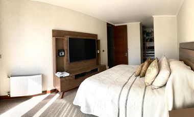 Amoblado, Impecable, Central En La Dehesa