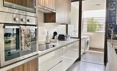 Amoblado, Impecable, Central En La Dehesa