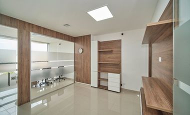 ARRIENDO - OFICINA JARDIN CENTRAL BUSINESS CENTER - DECIMO PISO - JARDIN PLAZA