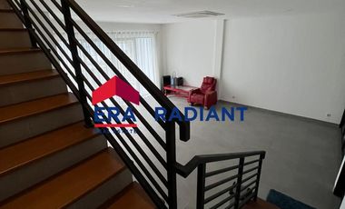 Rumah Baru Minimalis Modern 3 Lantai di Cilandak – Lokasi Strategis