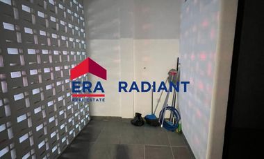 Rumah Baru Minimalis Modern 3 Lantai di Cilandak – Lokasi Strategis