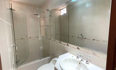 Venta Departamento De 202M2, En Santiago De Surco !!!