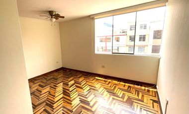 Venta Departamento De 202M2, En Santiago De Surco !!!