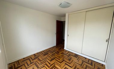 Venta Departamento De 202M2, En Santiago De Surco !!!