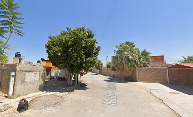 CASA EN CALLE MABE MEXICANA, LAS PERLAS, TORREON, COAHUILA, MÉXICO. ¡NO CRÉDITOS!