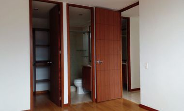 PR45293. Apartamento para arriendo en la Loma del Esmeraldal