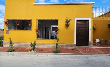 CASA EN VENTA URBANIZACION HIMALAYA, CARTAGO VALLE