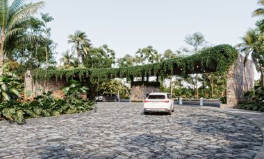 TERRENOS EN PRE-VENTA EN AV. HUAYACÁN CANCÚN A 36 MESES SIN INTERESES ENTREGA EN MARZO 2026