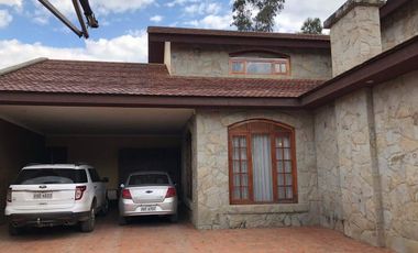 Hermosa CASA en venta en CUENCA sector rio amarillo sayausi san sebastian